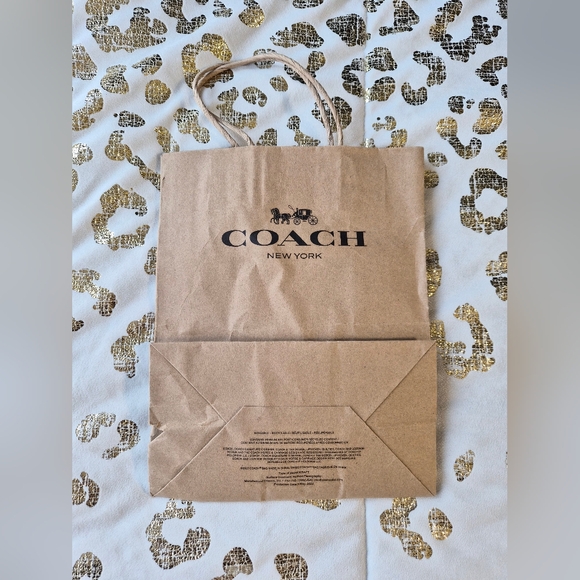 Rare Disney Cruella X Coach ZipUp Wristlet Wallet Mini Bag Purse Limited Edition - Picture 13 of 13